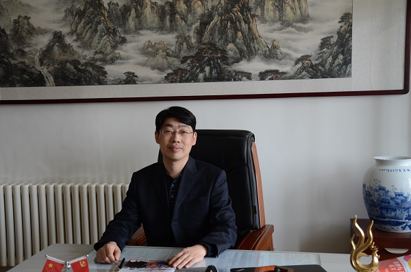 綦理达照片.JPG 綦理达照片.JPG